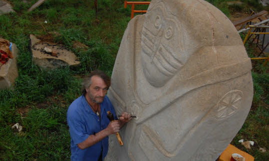 Statue-menhir, pierre dressée de Gâvres - vue1
